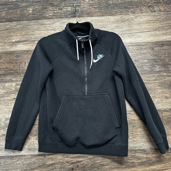 Nike Black Half Zip Floral Sweatshirt with White Logo - Picture 1 of 6